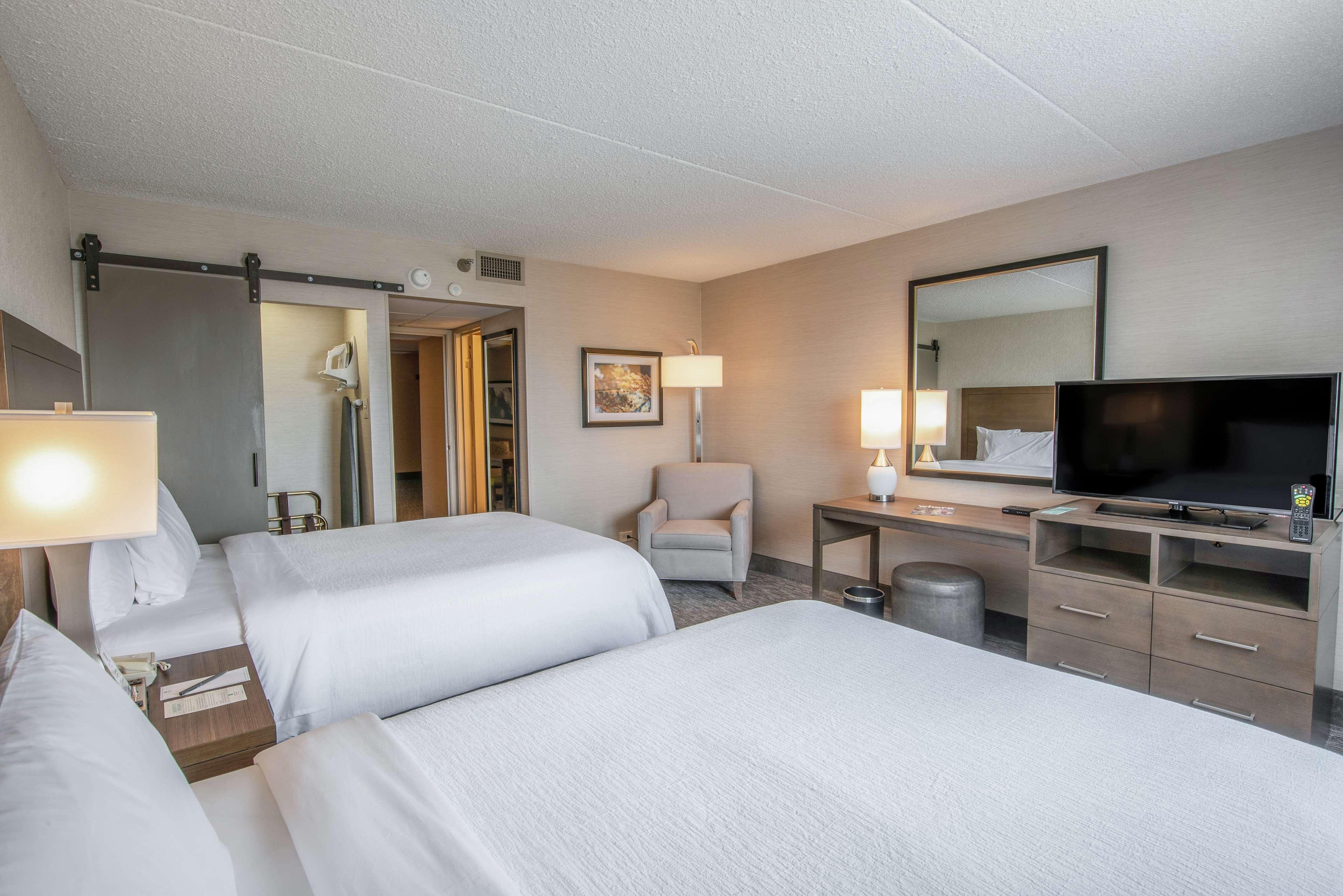 Embassy Suites By Hilton Chicago Schaumburg Woodfield Esterno foto