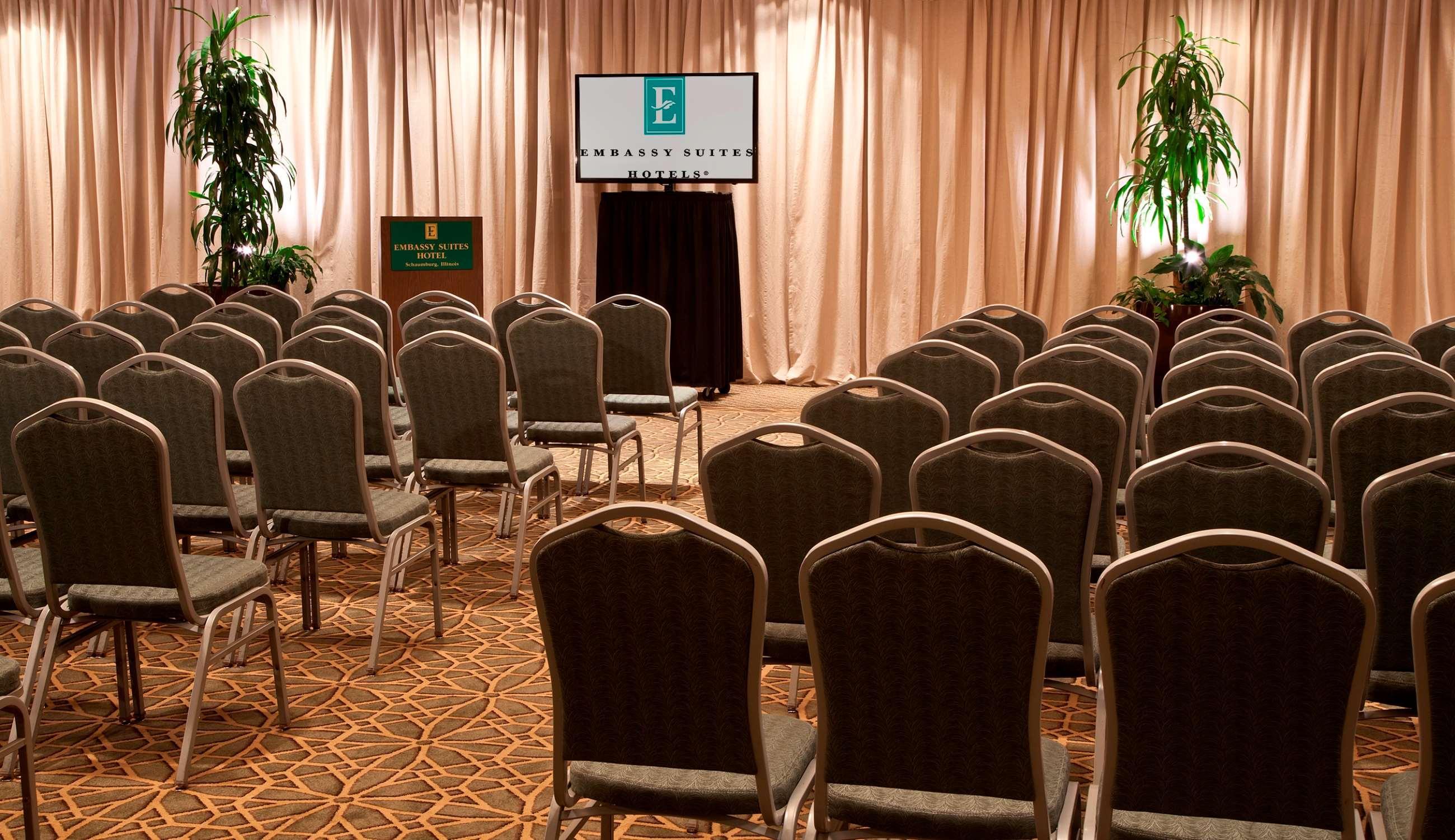 Embassy Suites By Hilton Chicago Schaumburg Woodfield Esterno foto
