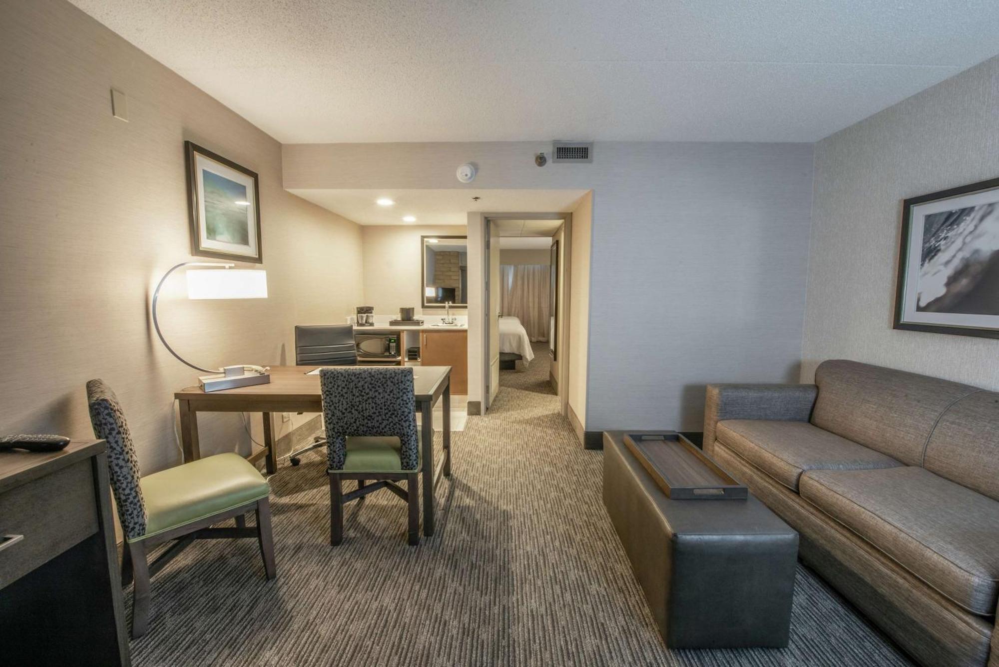 Embassy Suites By Hilton Chicago Schaumburg Woodfield Esterno foto