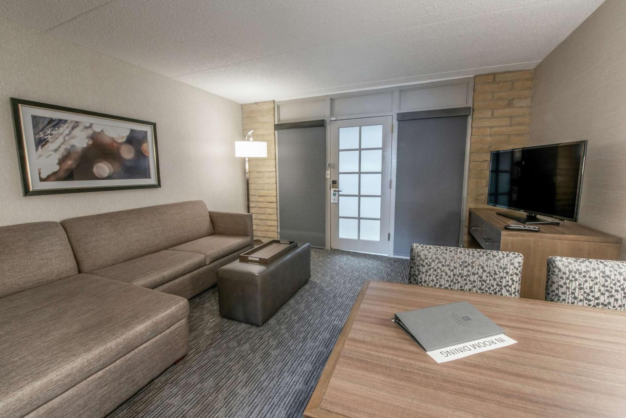 Embassy Suites By Hilton Chicago Schaumburg Woodfield Esterno foto