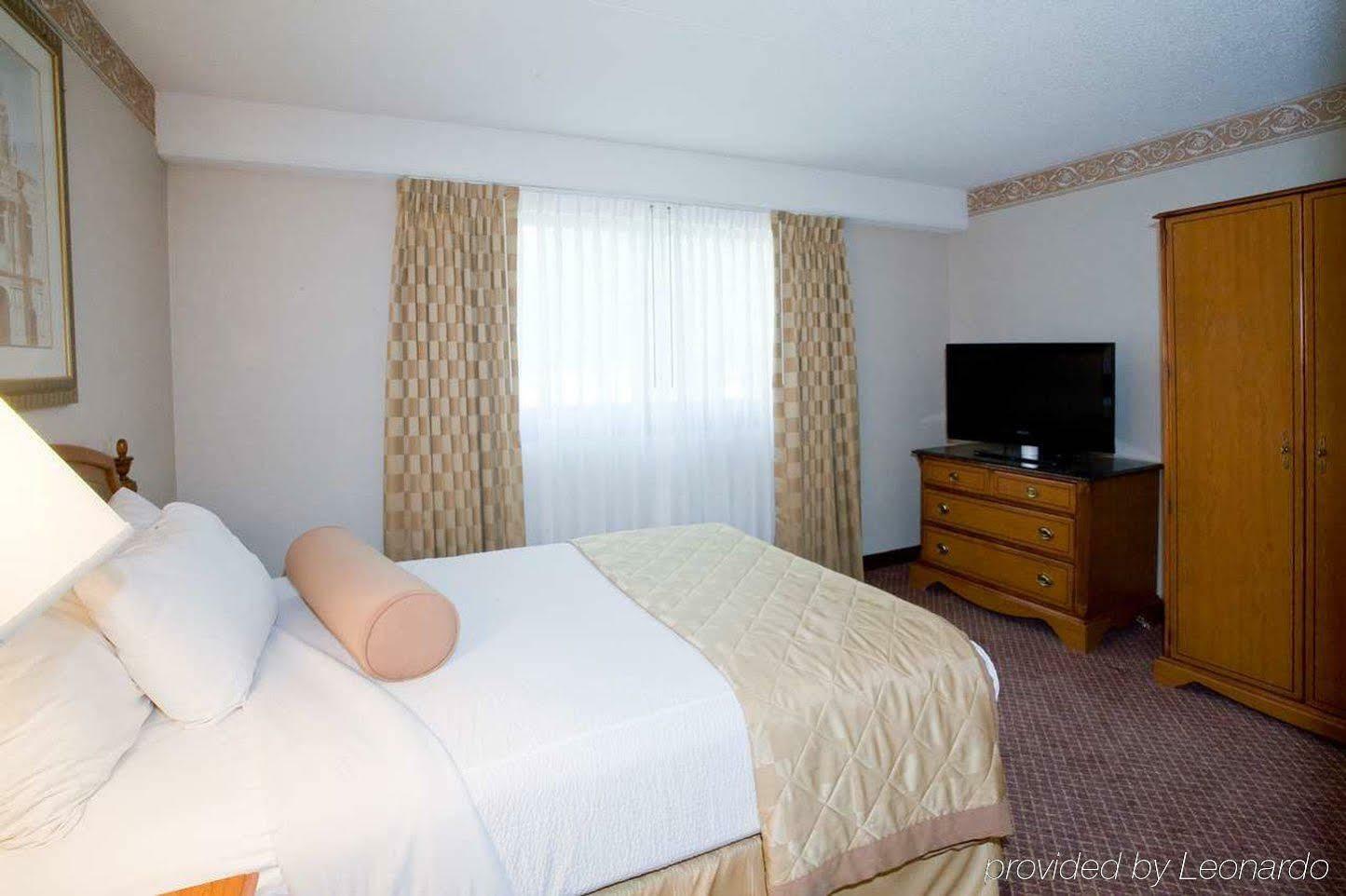 Embassy Suites By Hilton Chicago Schaumburg Woodfield Esterno foto